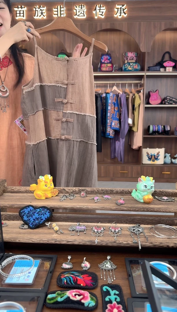 织绣扶光苗绣传承L54