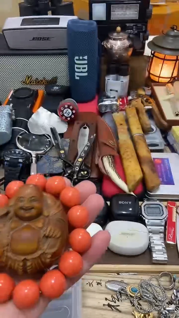 瓷片闪购商品  如图所示