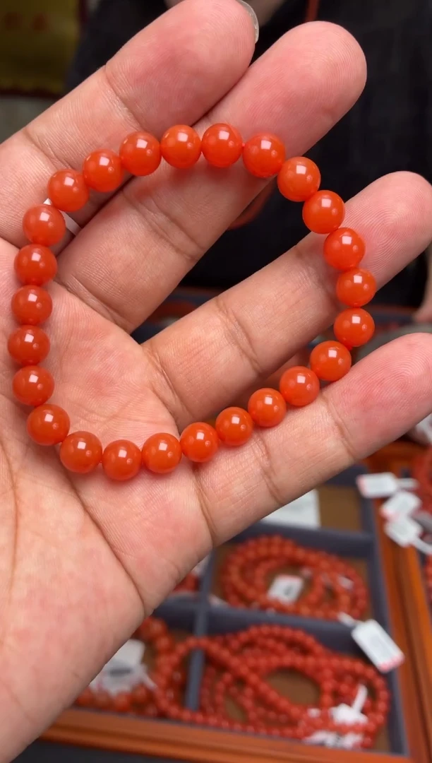 未镶嵌手绳南红玛瑙鹤**?樱桃红7.5mm+