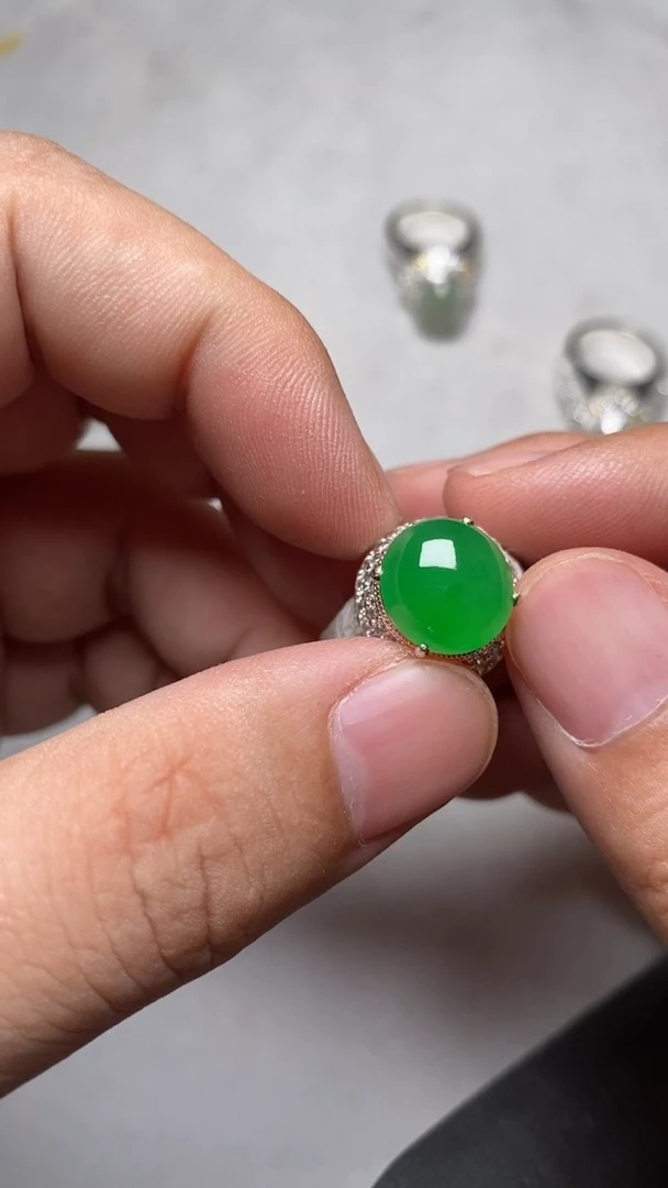 未镶嵌定制翡翠流*、天然缅甸翡翠A货