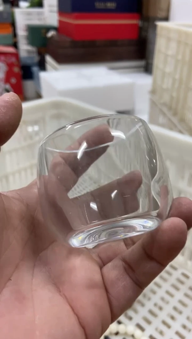 无运费险有瑕疵的摄影的产品有使用过的痕迹有点脏介意勿拍