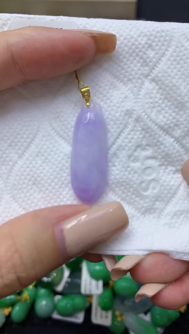 颈饰18K金镶嵌翡翠天然缅甸翡翠A货