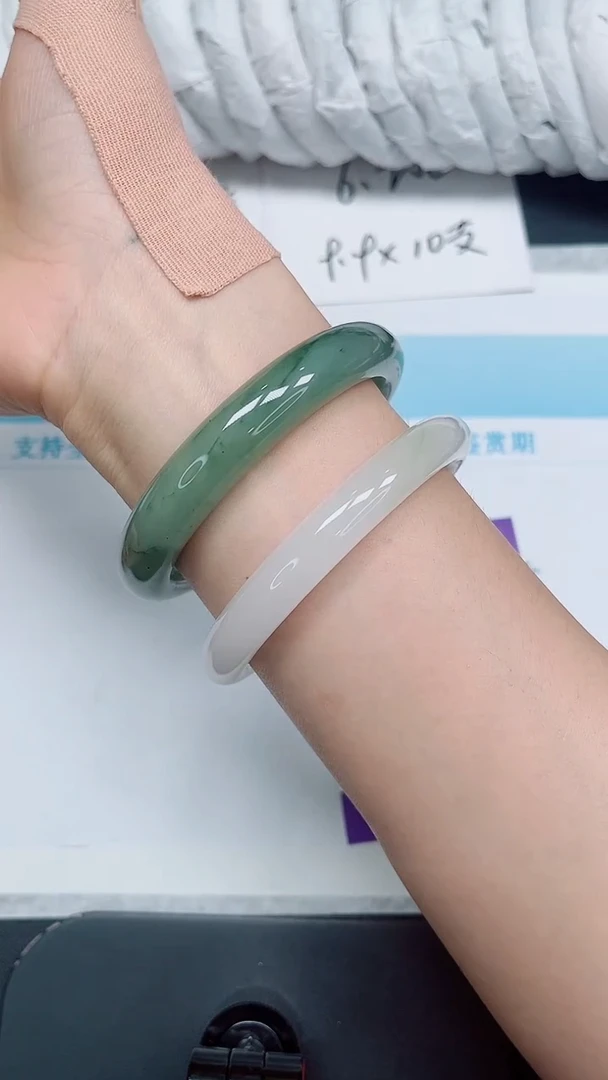 石英质玉手镯未镶嵌212-62