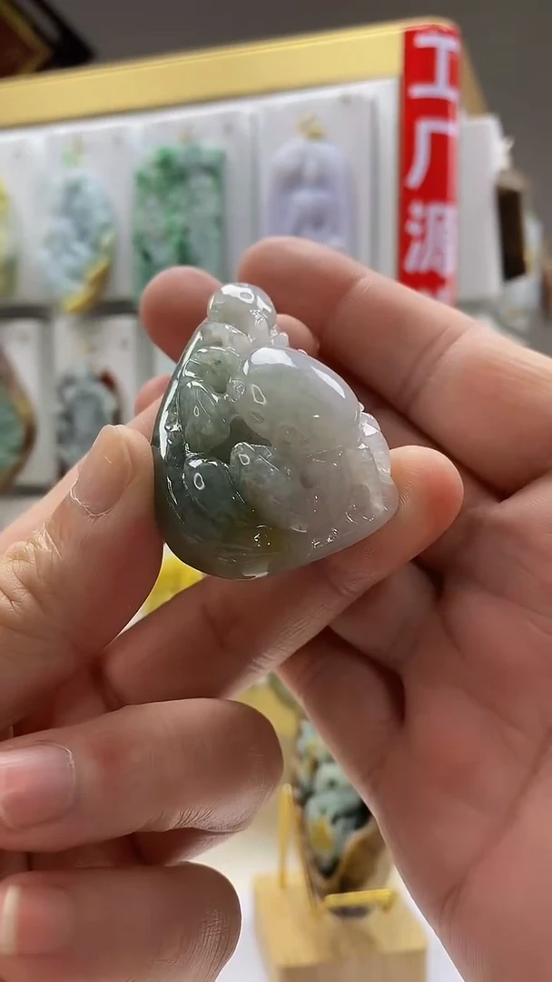 翡翠未镶嵌颈饰翡翠A货2025/7/6