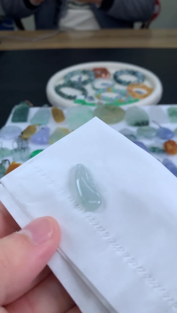 【闪购商品】定制翡翠未镶嵌翡翠