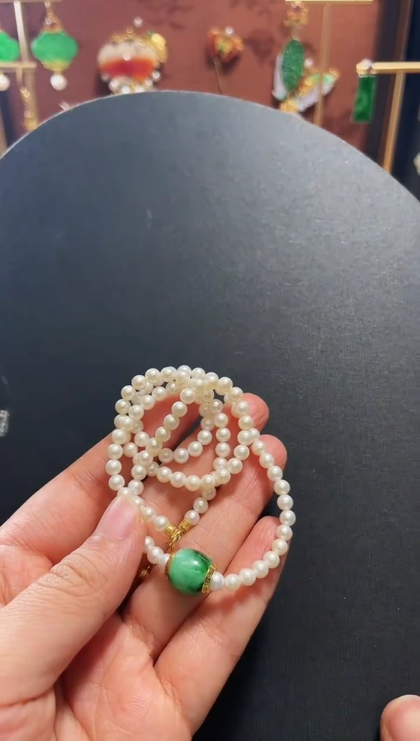 翡翠未镶嵌颈饰嘻珍珠项链