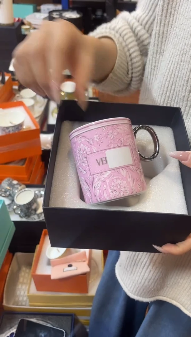 杯鸿辉家品牌瓷器，京东包邮！