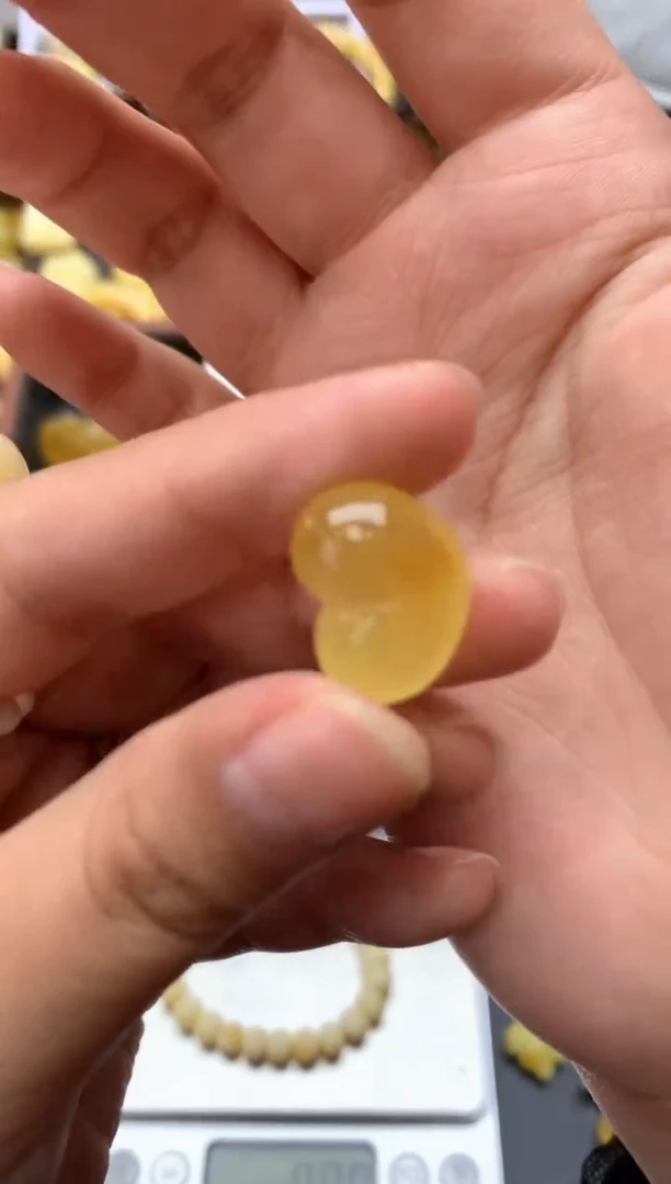 【闪购商品】琥珀珠宝奇石未镶嵌093琥珀蜜蜡花粉有纹小坑介意勿拍