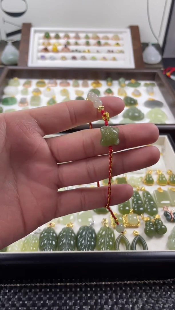 吊坠(不含链)未镶嵌和田玉1