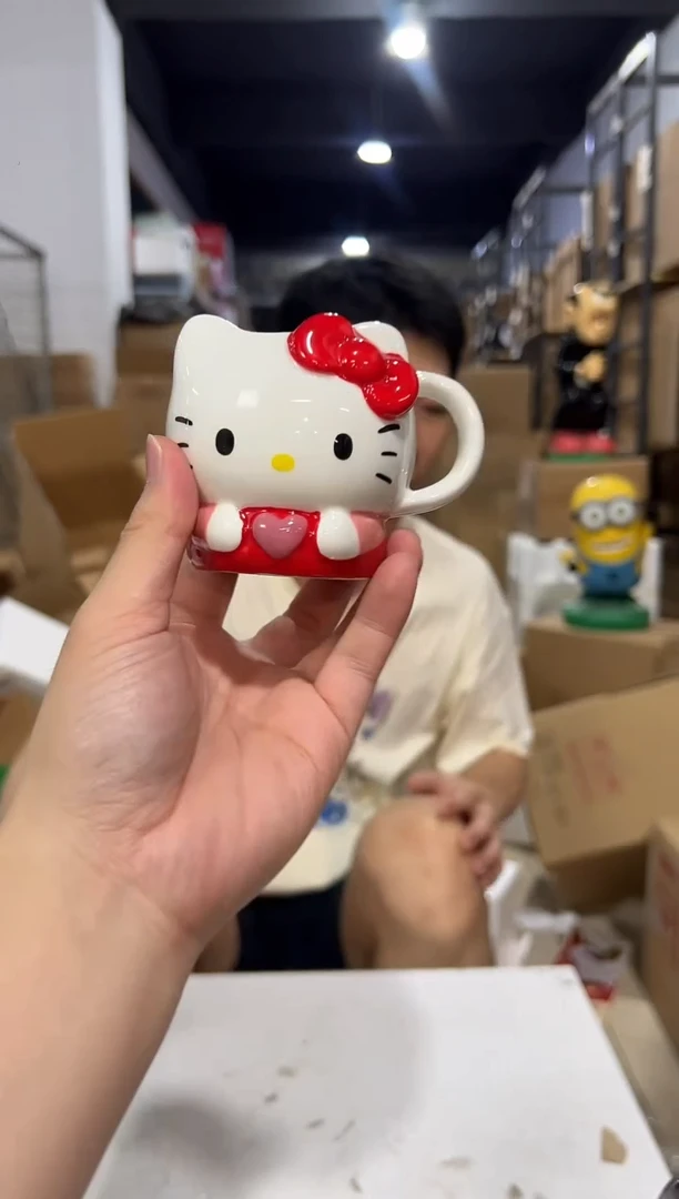 瓷片新款kt猫抱爱心一口杯微瑕