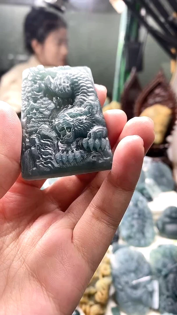 未镶嵌定制翡翠L**、翡翠毛货不退不换12.8