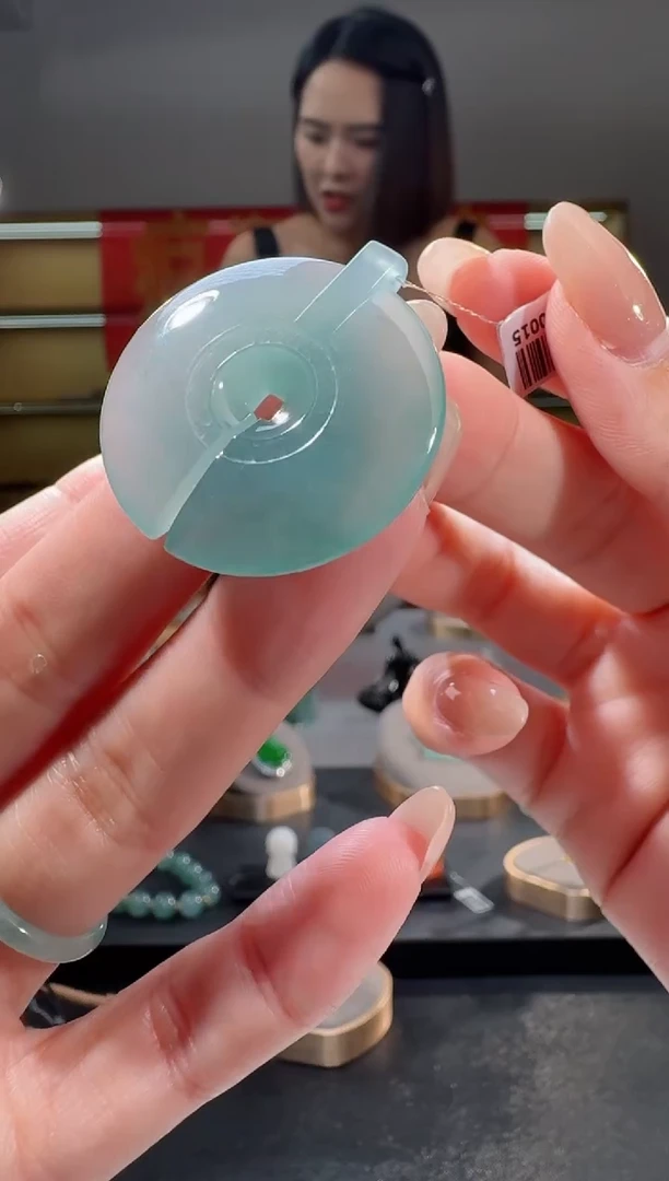 翡翠未镶嵌吊坠(不含链)纯天然A货翡翠平安扣（多样性发其一）