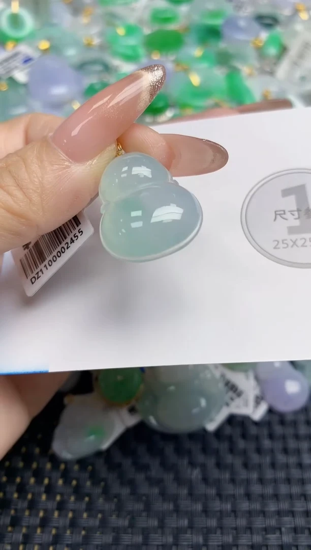 颈饰18K金镶嵌翡翠天然缅甸A货翡翠百元以上9元证书费自理