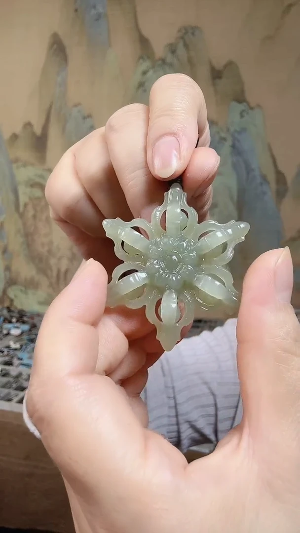 和田玉未镶嵌颈饰.