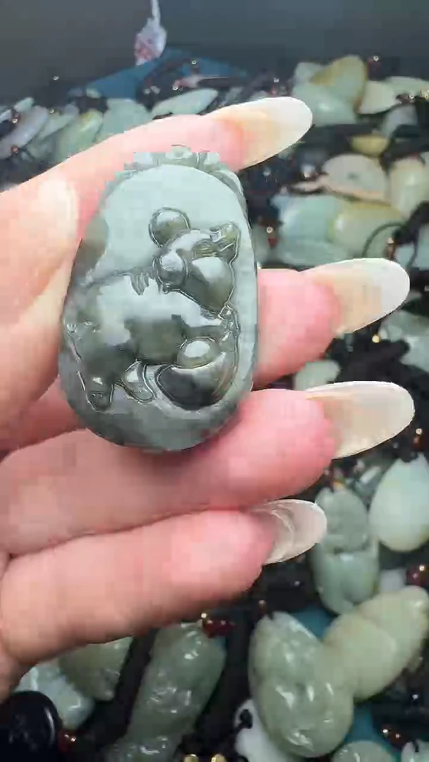 和田玉未镶嵌颈饰1