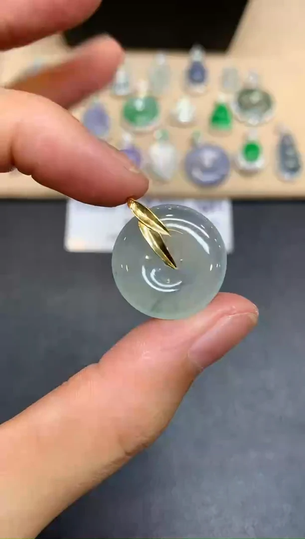 颈饰18K金镶嵌翡翠平安扣【无服务费【48小时鉴赏期】