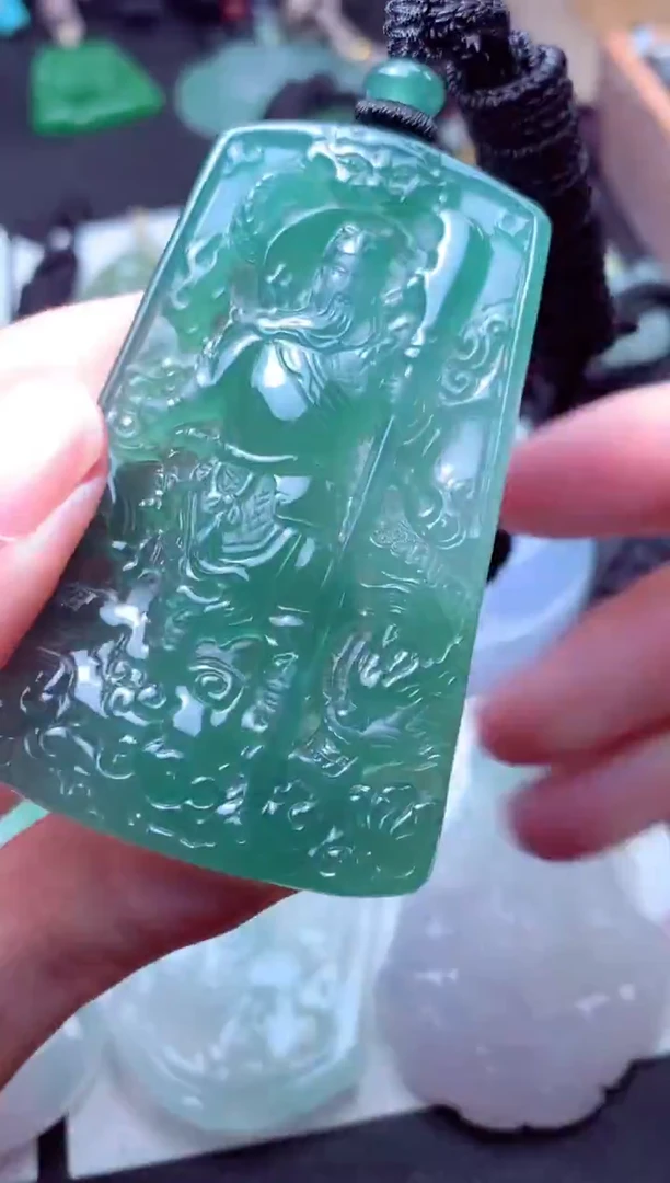 颈饰未镶嵌翡翠天然A货翡翠