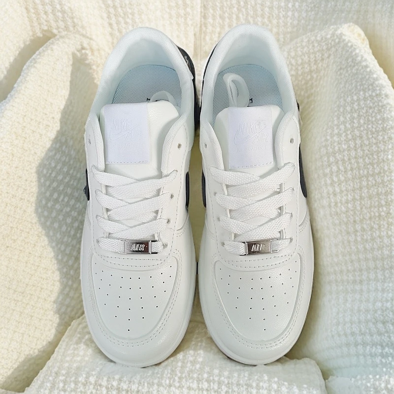 通用低帮图案板鞋蛇年低帮休闲鞋时尚运动鞋女款百搭小白鞋