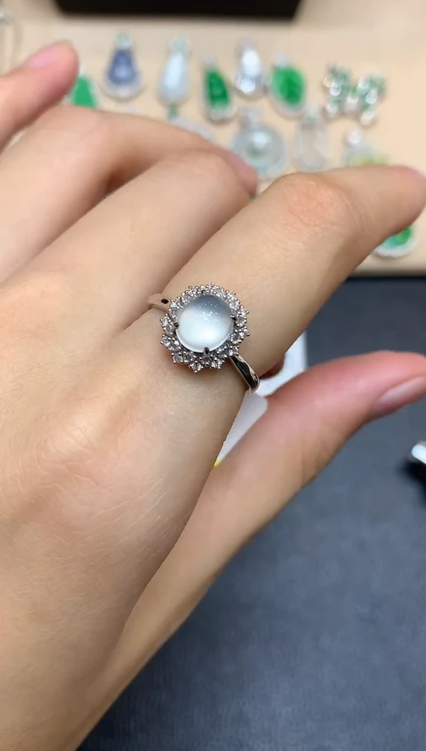 18K金镶嵌戒指翡翠蛋面【无服务费