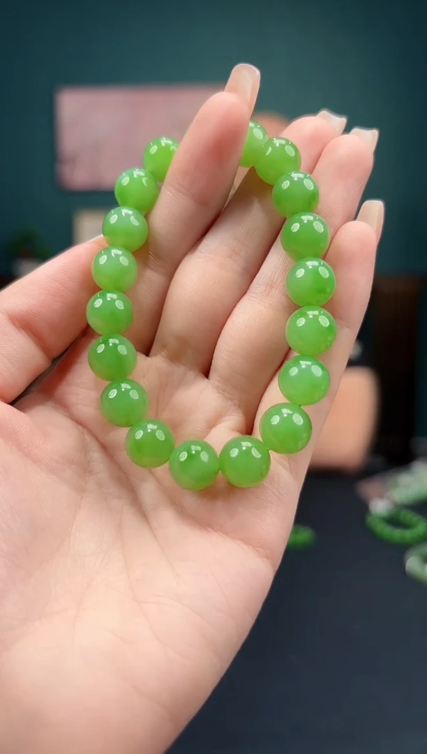 未镶嵌手串和田玉约10mm 多样性发一件