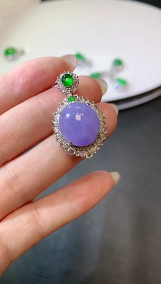 【闪购商品】翡翠吊坠(不含链)18K金镶嵌F33 紫货有一定色差