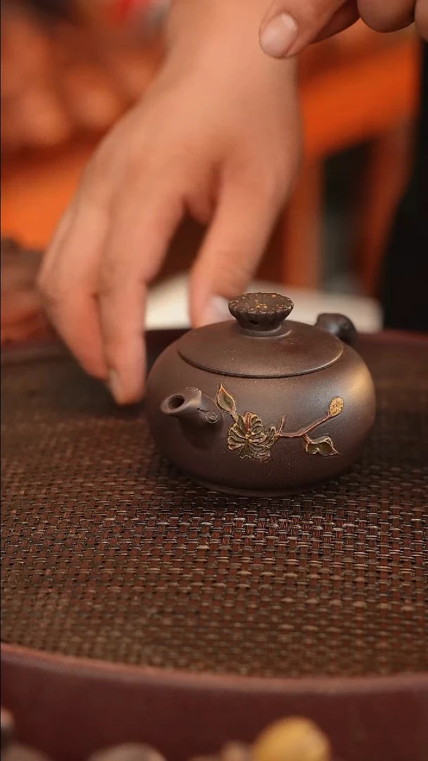 茶壶紫砂紫茄泥