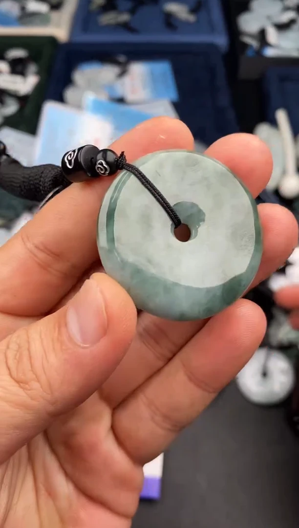 【闪购商品】翡翠颈饰未镶嵌  天然翡翠，一物一图