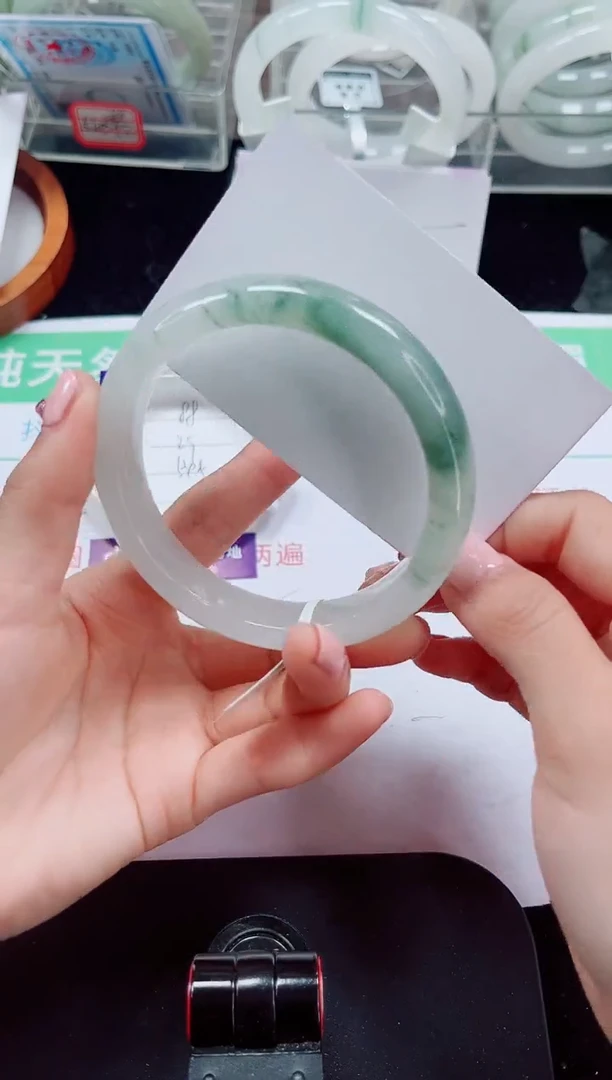 未镶嵌手镯石英质玉89-64/65