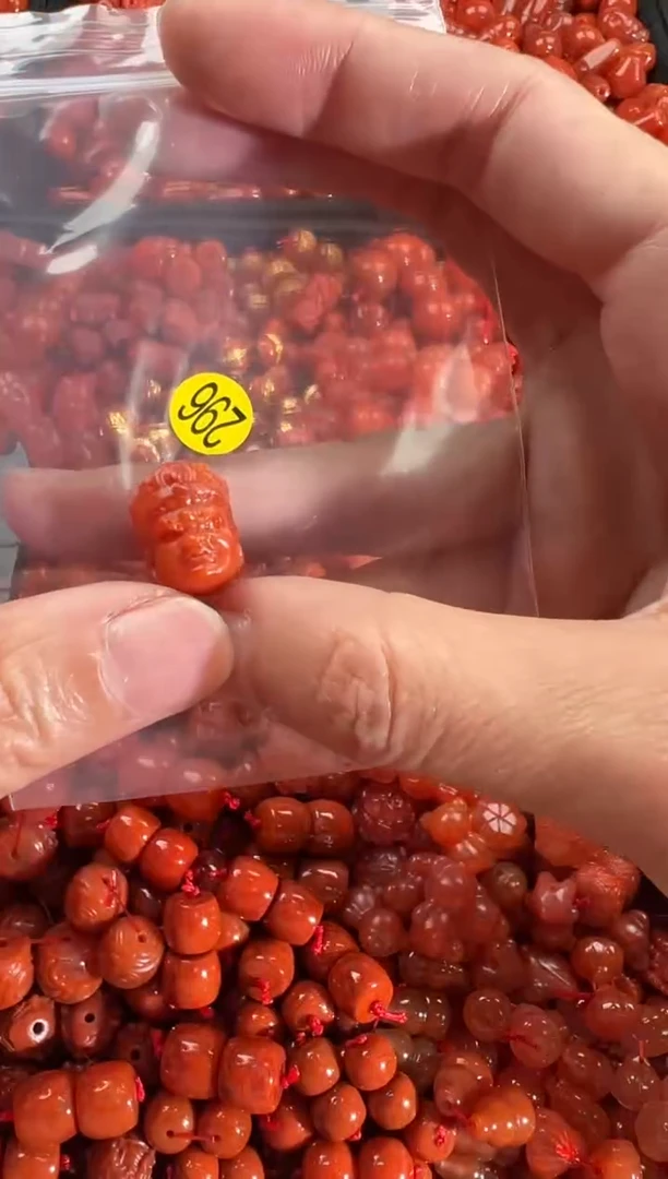 【闪购商品】南红玛瑙颈饰未镶嵌1