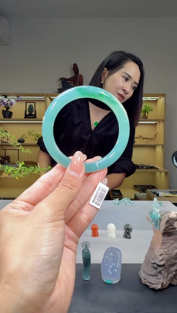 未镶嵌手镯翡翠56圈