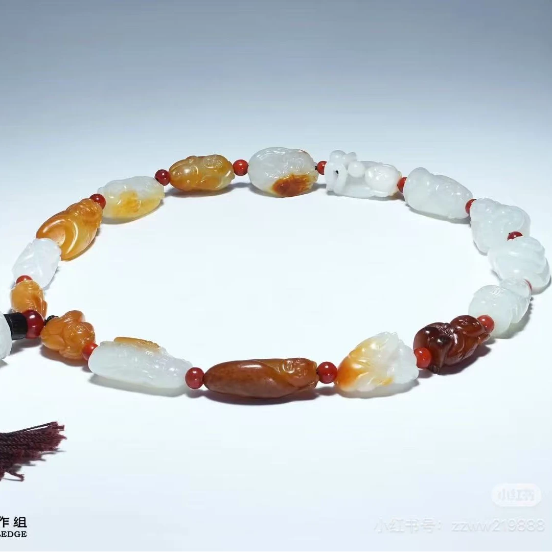 （竞拍链接）和田玉藏品手持