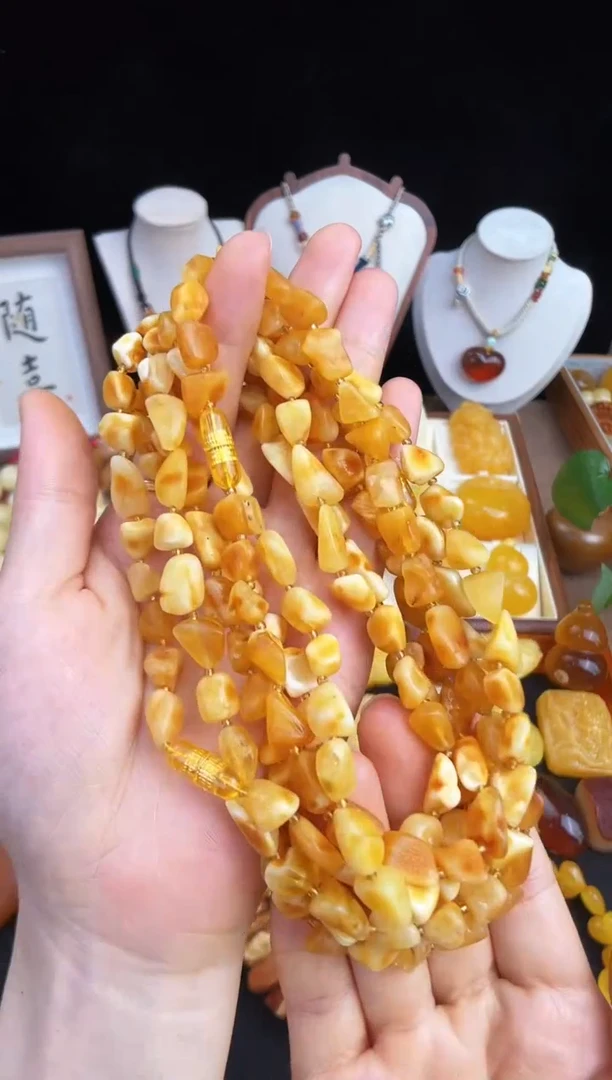 未镶嵌琥珀珠宝奇石多样性发其一