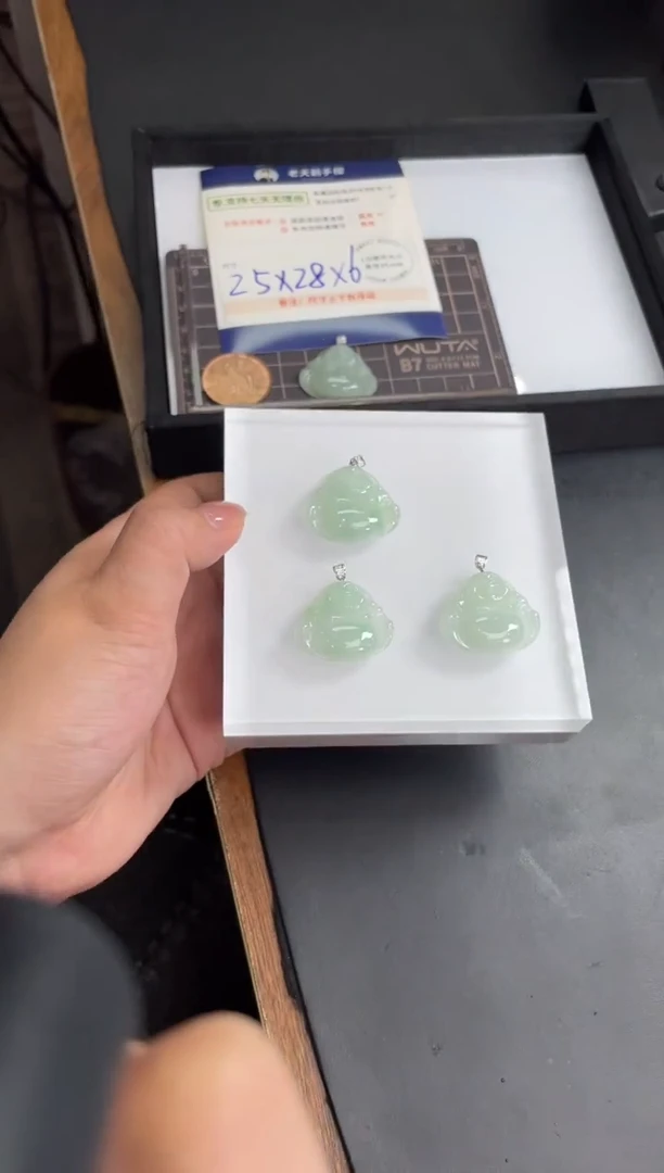 【闪购商品】翡翠挂件18K金镶嵌佛公FL10配绳/多样性发其一ZBCP