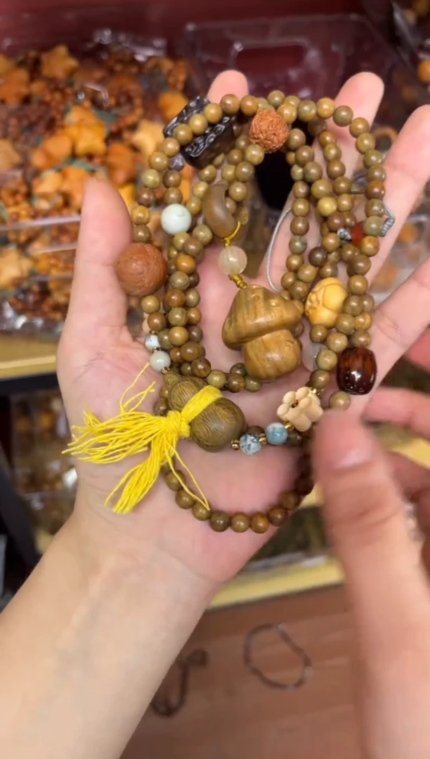 维腊木（绿檀）无事牌015-绿檀-斜挎链跨