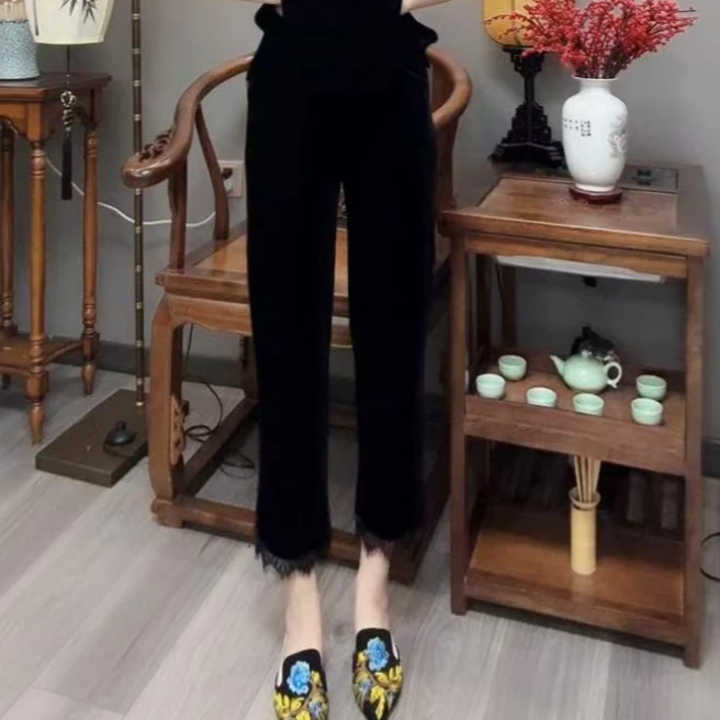 【峰姐甄选】时尚蕾丝边直筒丝绒九分裤8690【WYY】