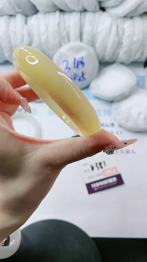 【闪购商品】石英质玉手镯未镶嵌多样性发货V381