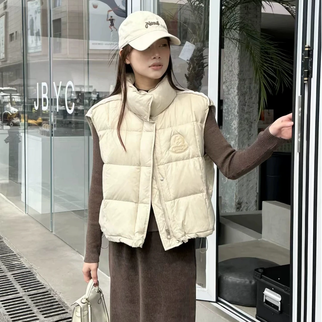 B023轻奢高级感立领服叠穿百搭马甲欧货2024新款老爹式复古马夹女