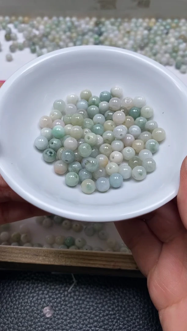 手饰翡翠未镶嵌6696翡翠清爽色6mm100颗15元