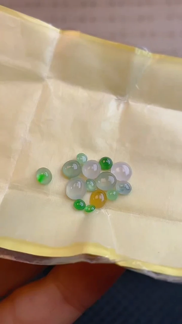【闪购商品】翡翠耳饰未镶嵌天然A货翡翠2