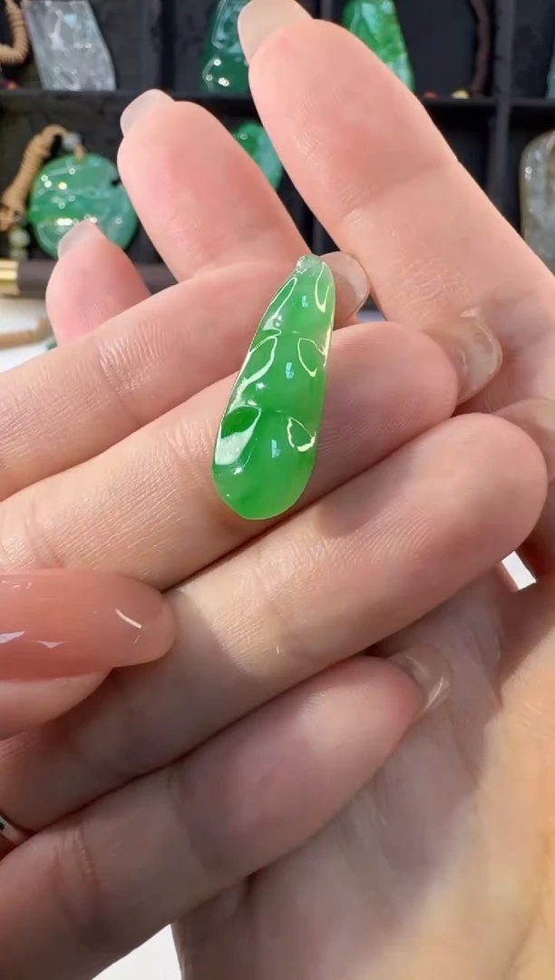 颈饰未镶嵌翡翠缅甸A货翡翠