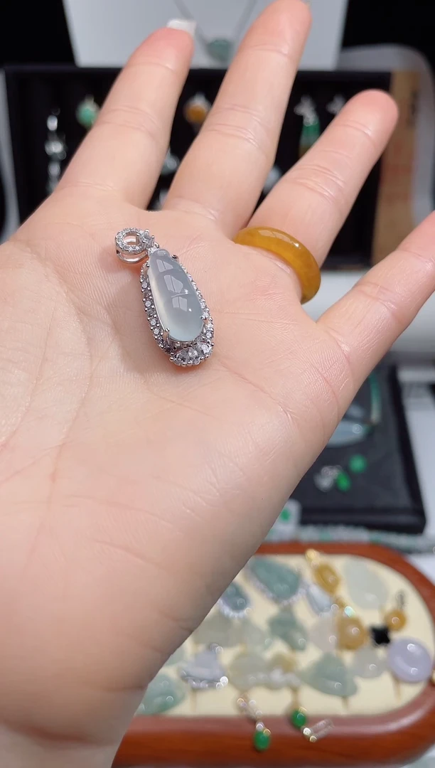 吊坠(不含链)银S925镶嵌翡翠.