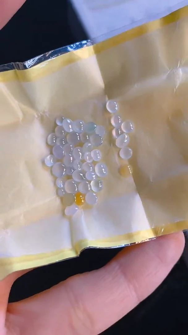 【闪购商品】翡翠耳饰未镶嵌天然A货翡翠221