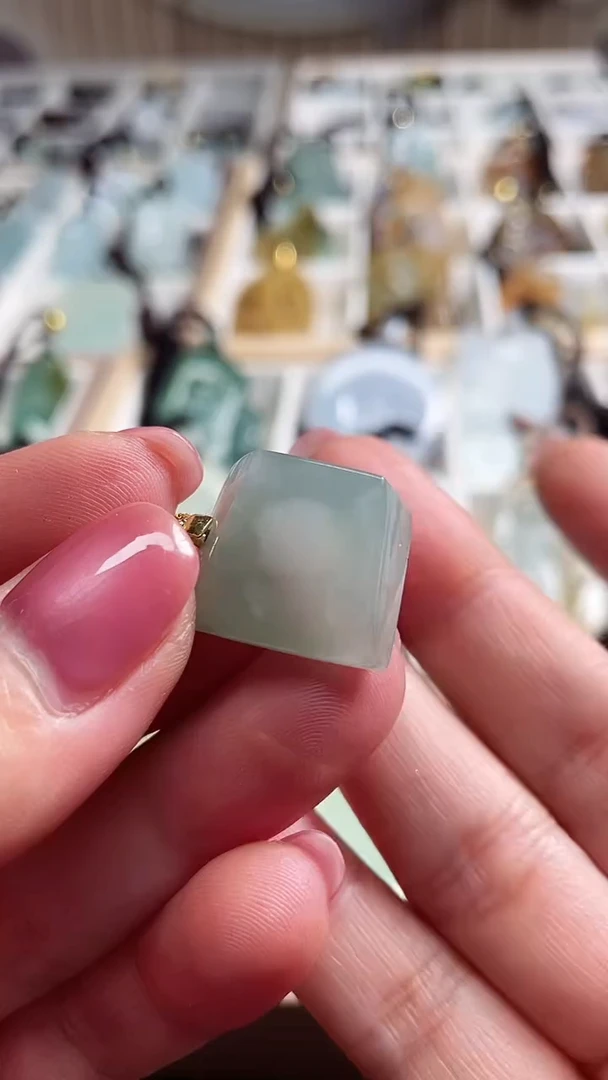 【闪购商品】翡翠颈饰银S925镶嵌111111111