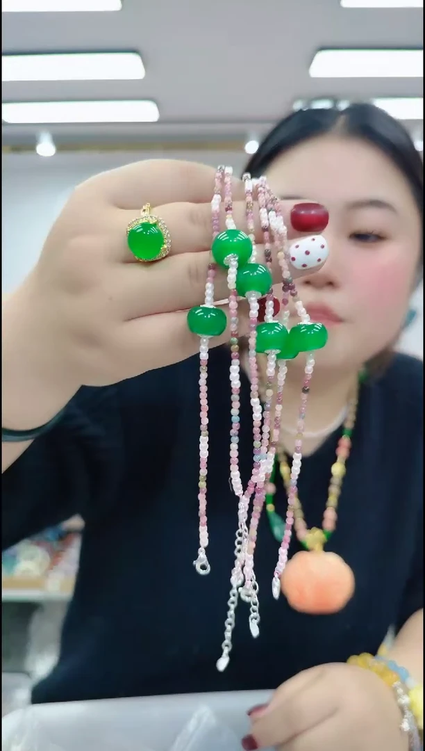 【闪购商品】玛瑙/玉髓颈饰合金25131绿珠手链