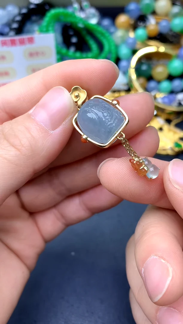 颈饰18K金镶嵌翡翠152-中国好珍宝