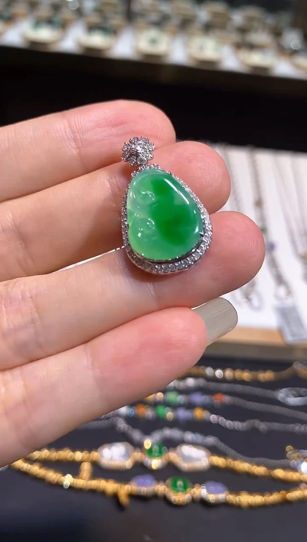 翡翠18K金镶嵌吊坠(不含链)吊坠