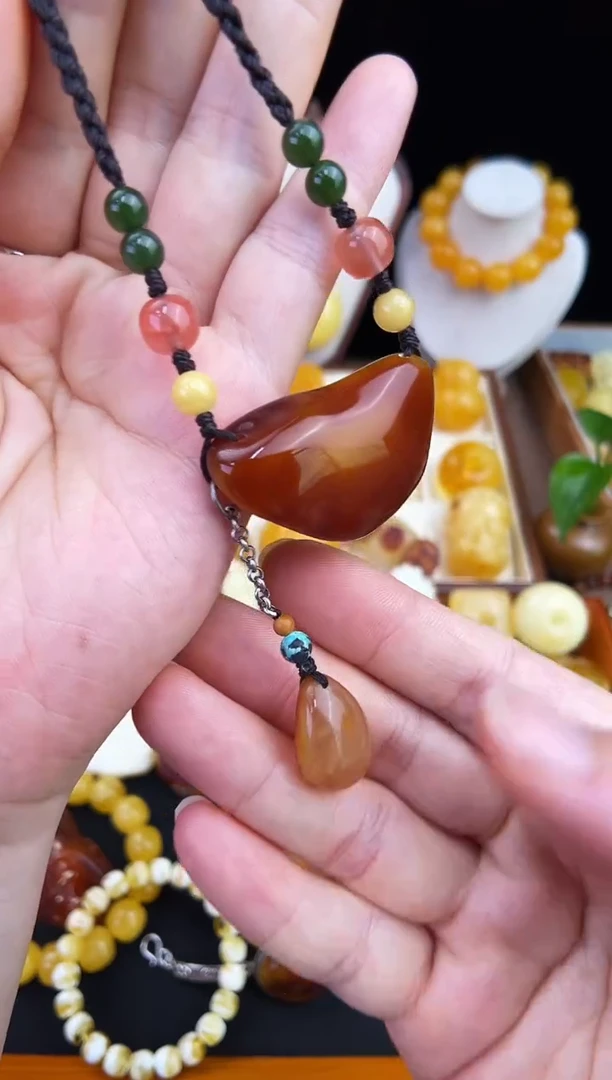 琥珀未镶嵌珠宝奇石柒月