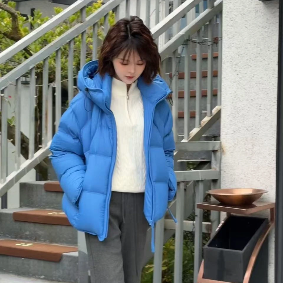 “95绒”【蓝眼泪】女短款连帽极简风拉链保暖羽绒服冬季蓝色9919黑蓝