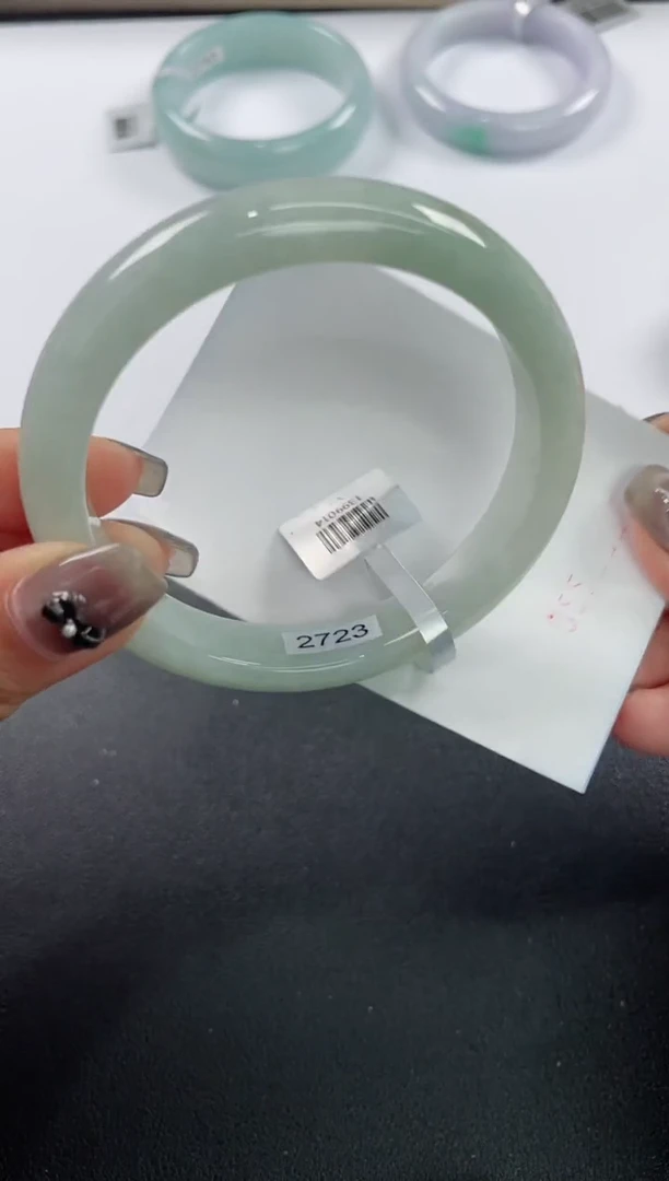 未镶嵌手镯翡翠基地发货H8970