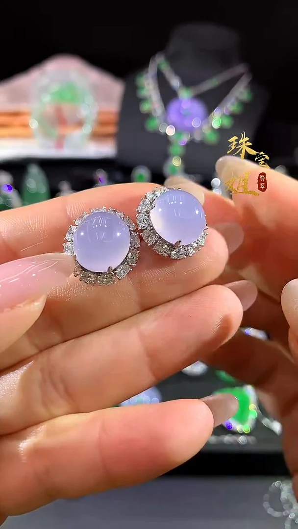 18K金镶嵌翡翠耳饰耳饰